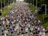 Thousands of runners start 10k race image 46